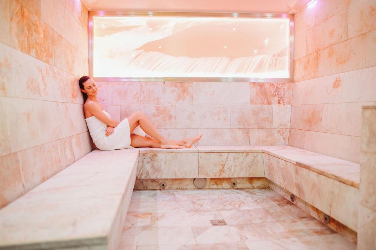 Thermenhotel Karawankenhof フィラハ エクステリア 写真