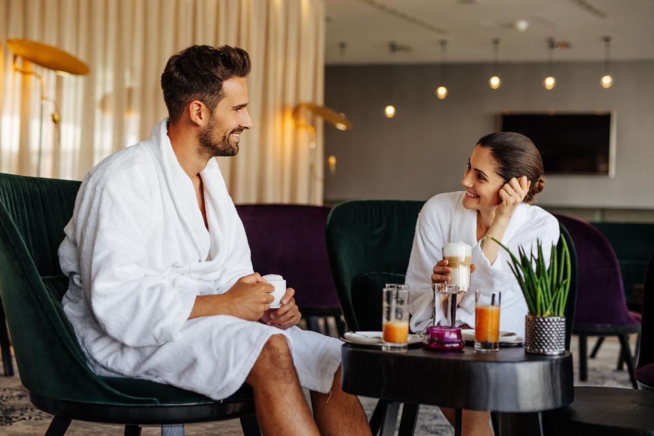 Thermenhotel Karawankenhof フィラハ エクステリア 写真