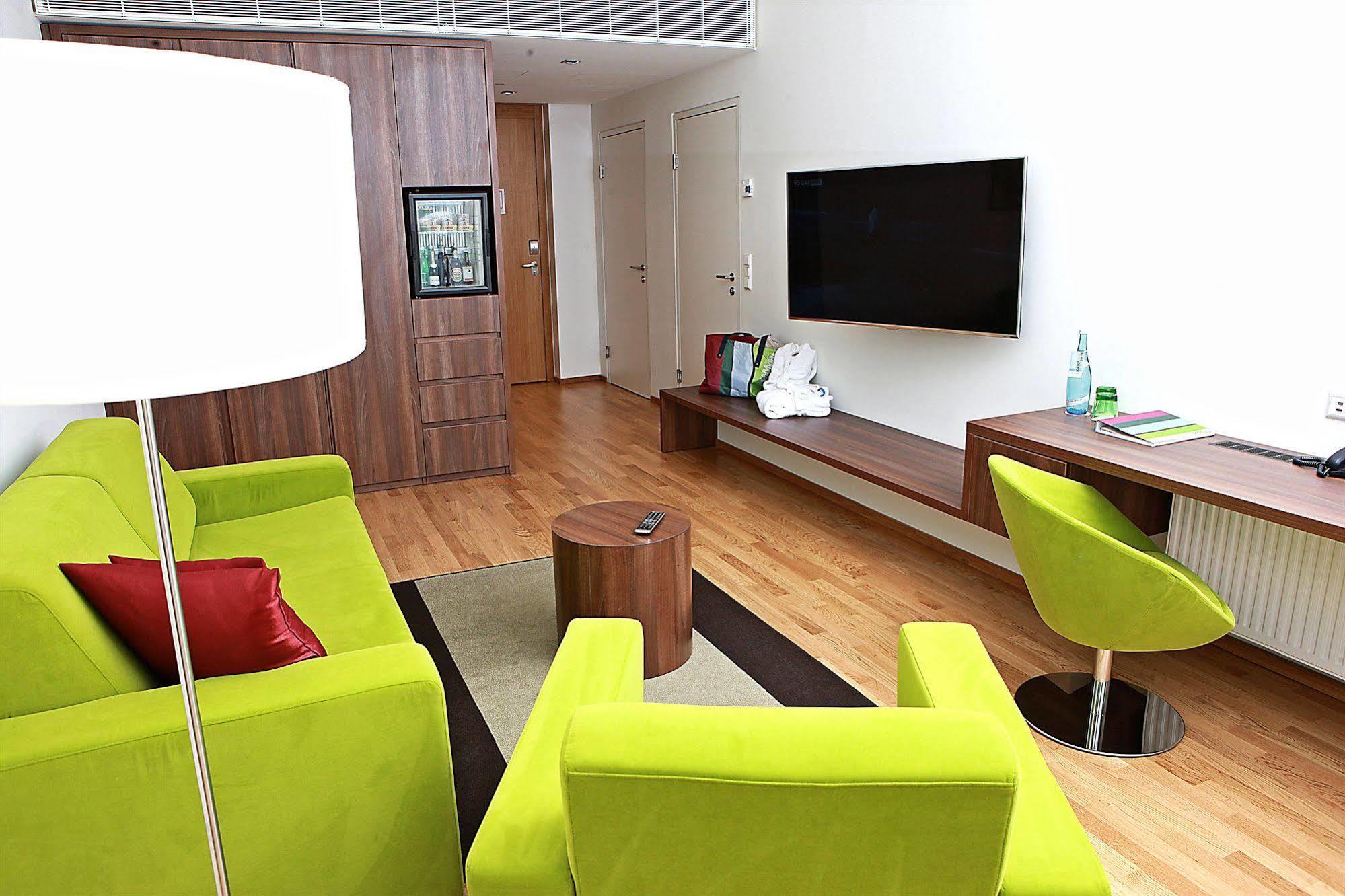 Thermenhotel Karawankenhof フィラハ エクステリア 写真
